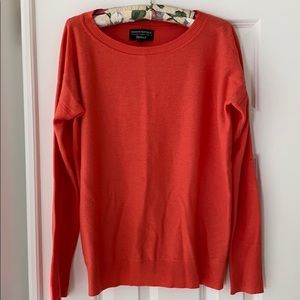 NWOT BR Italian wool crewneck sweater. Size M.